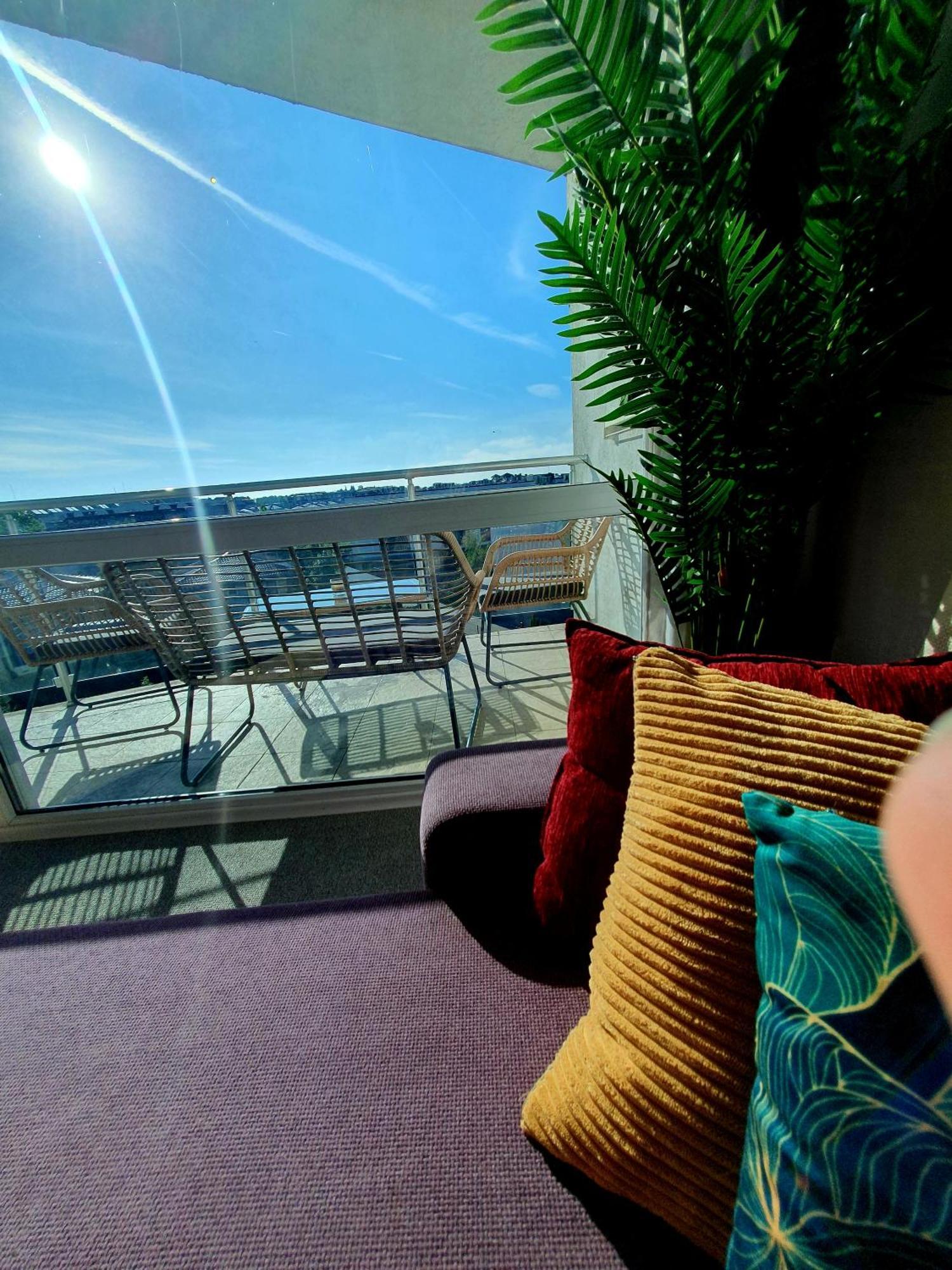 Elena'S Lux Aparthotel - Town & Sea View - Atlantis Spa Sarafovo Exterior photo